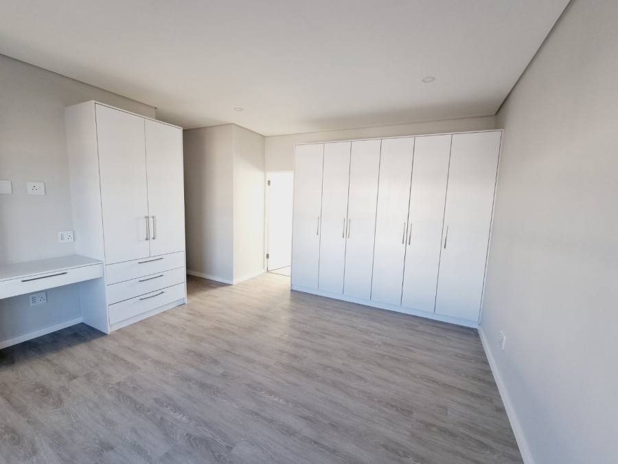 4 Bedroom Property for Sale in Sandown Western Cape